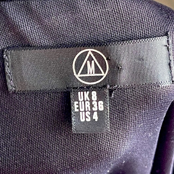 Missguided Open Tie Sleeve Dress - Picture 2 of 5